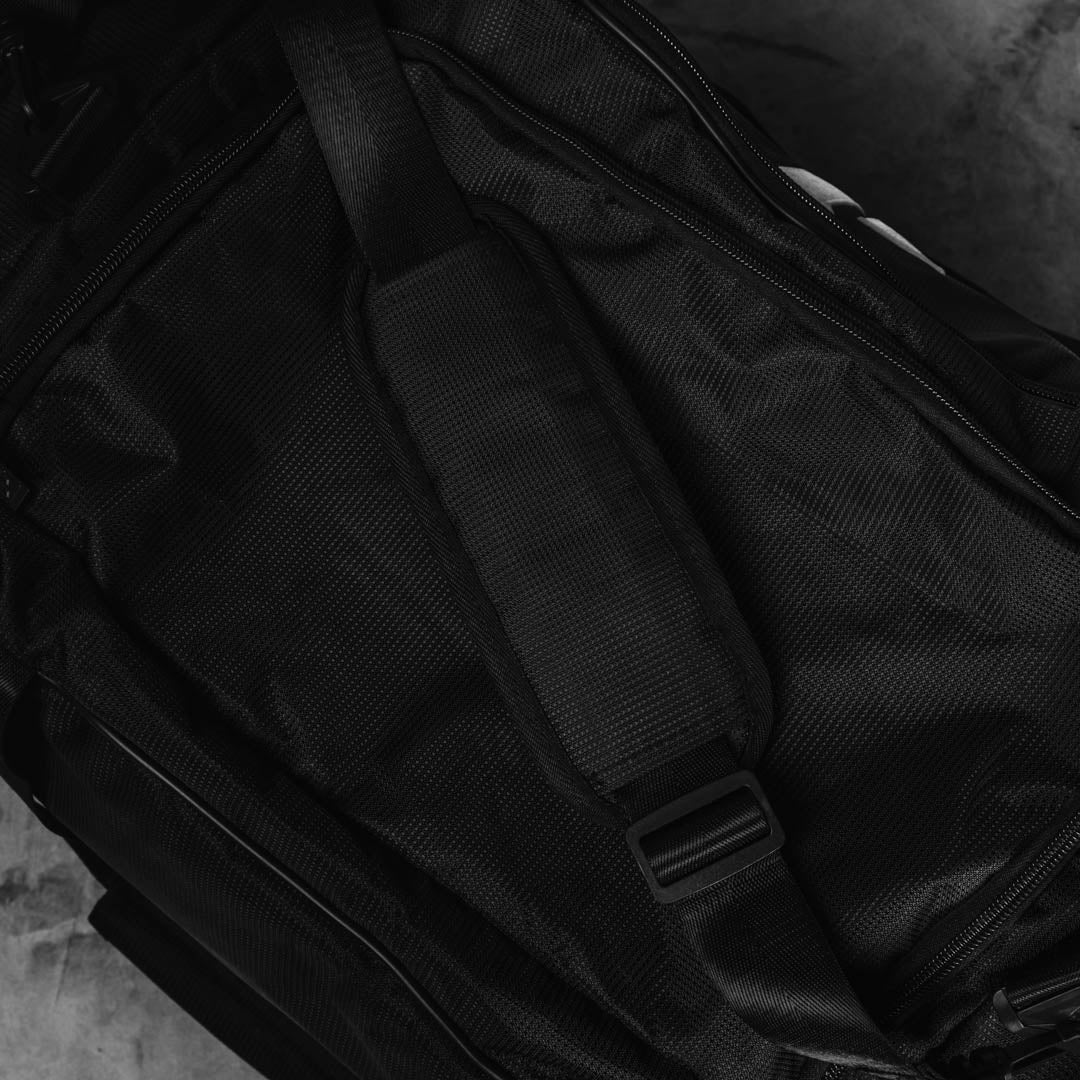 1P Perphorm Duffle Bag - Image 9