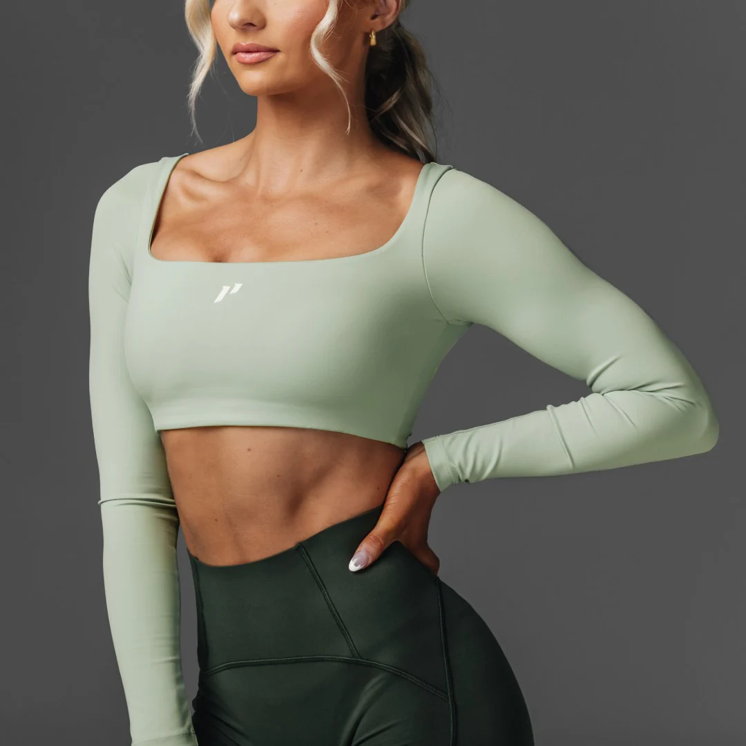 Minimalist Crop Long Sleeve - Image 3